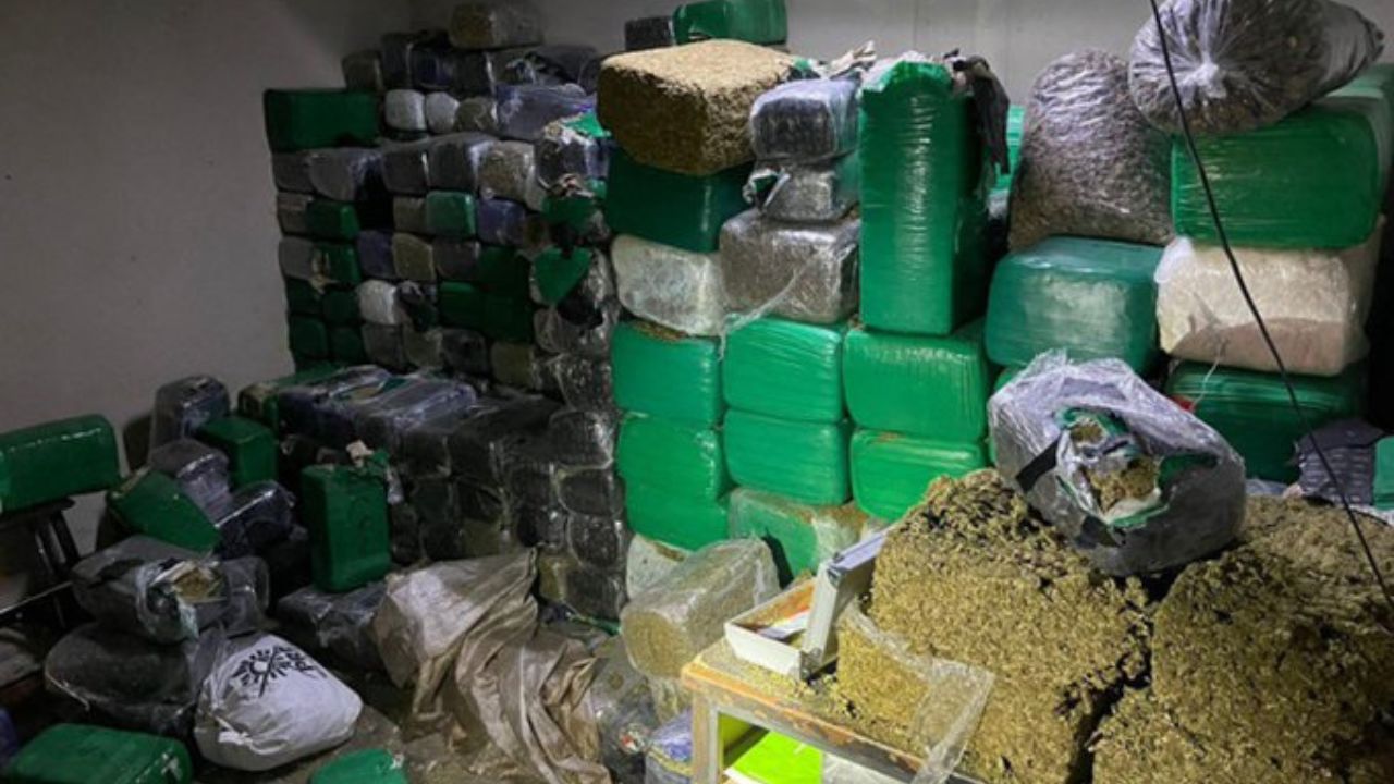 golpe-al-narco-aseguran-mas-mil-800-kilos-de-marihuana-en-baja-california