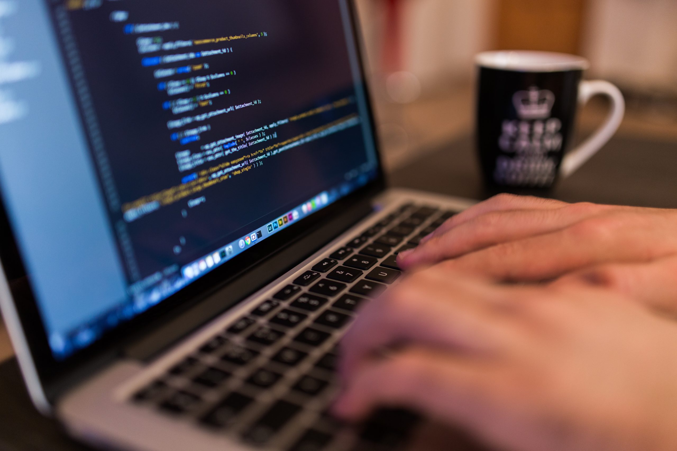 Cómo impulsar a los equipos de desarrollo con mejores prácticas de codificación