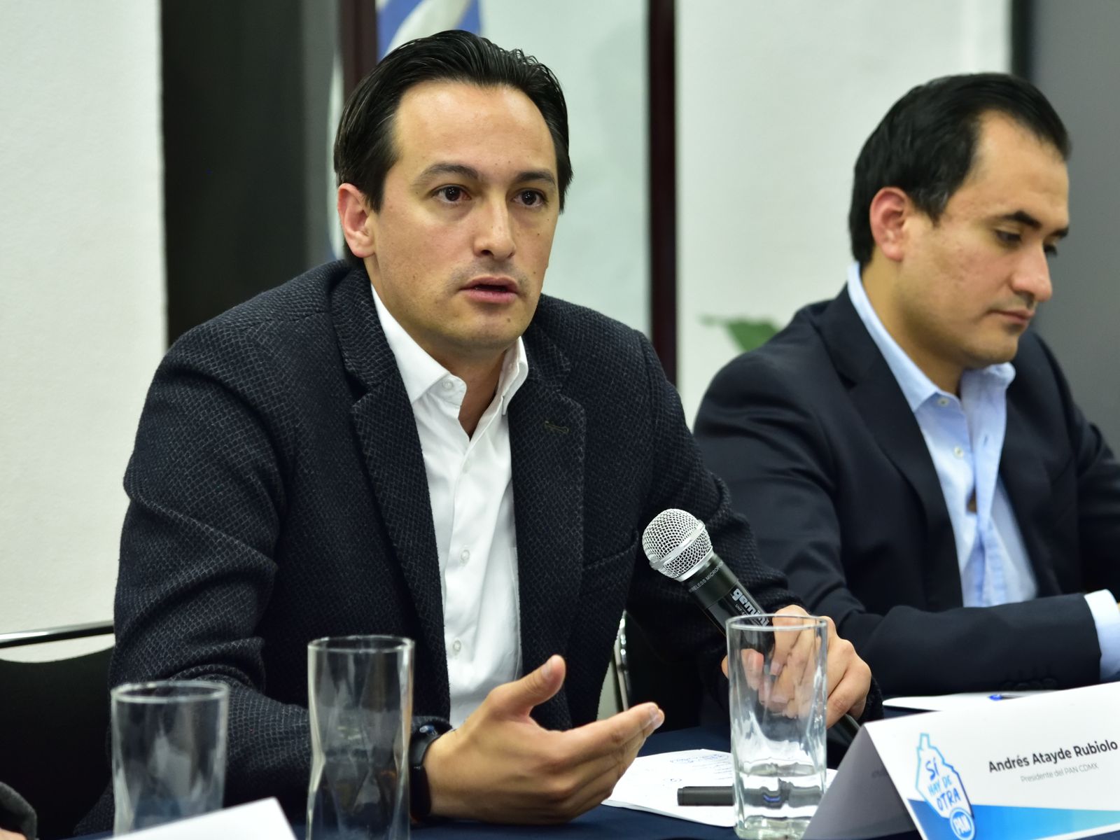 Paga millones gobierno de Sheinbaum a empresa constructora patito