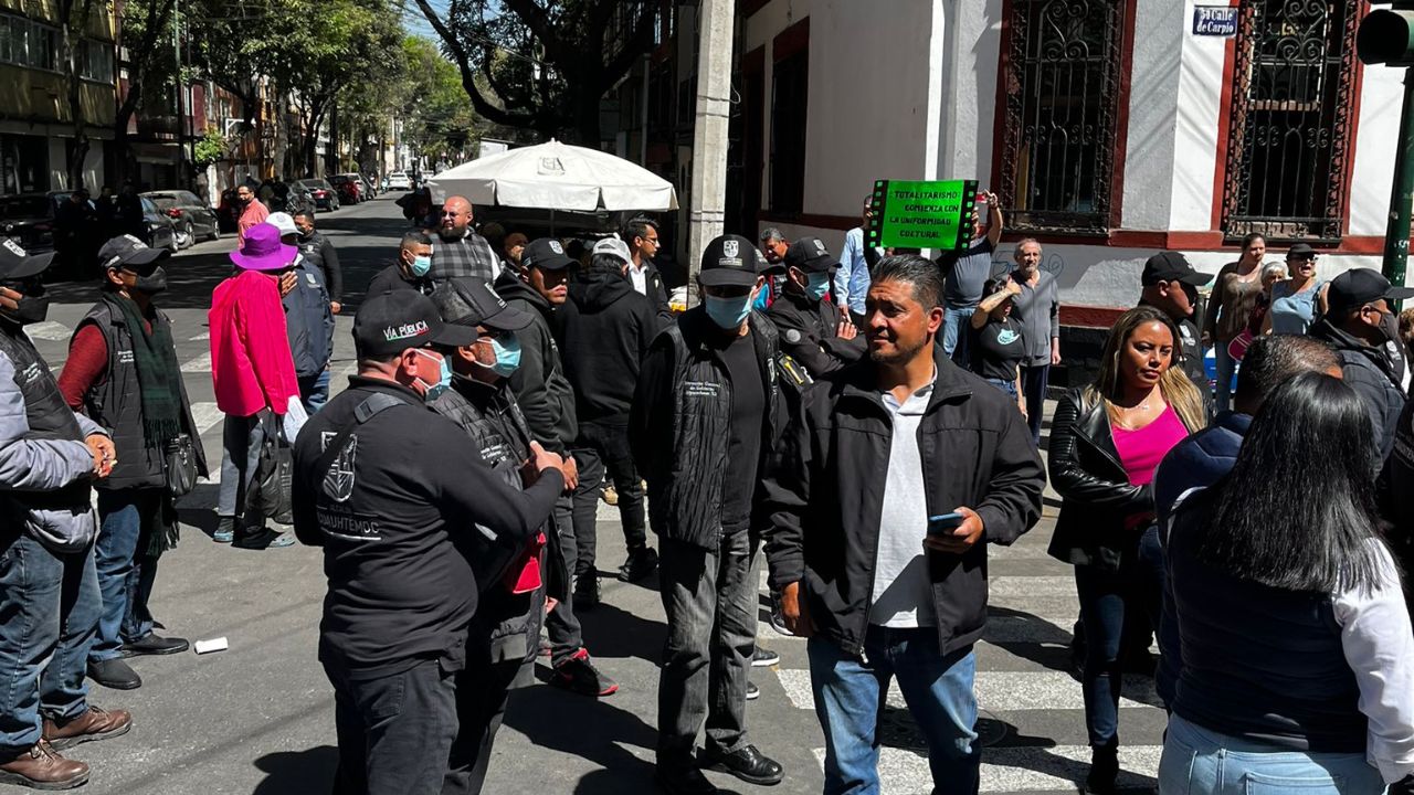Sandra-Cuevas-protestas-frente-domicilio