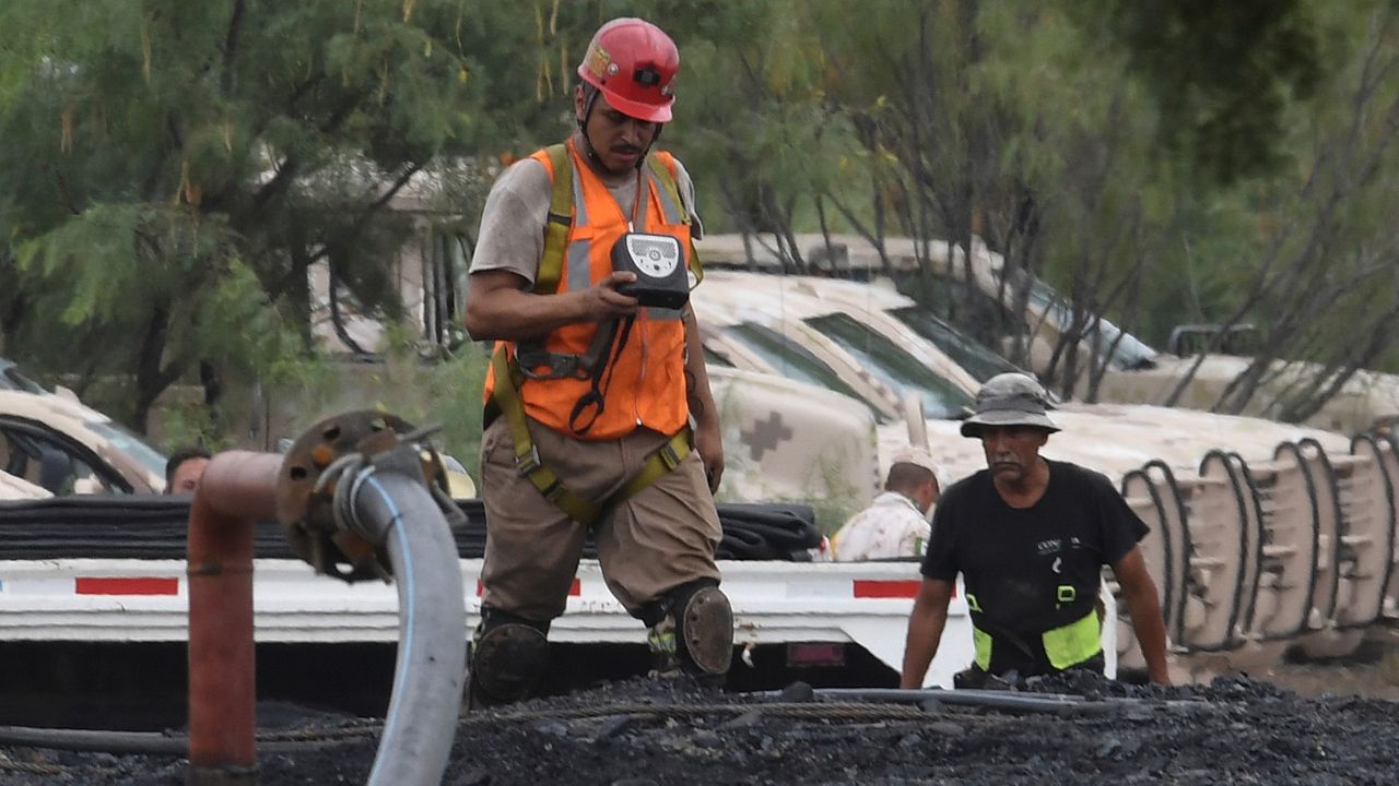 amlo-preve-que-rescate-de-cuerpos-de-mineros-en-el-pinabete-sera-en-diciembre