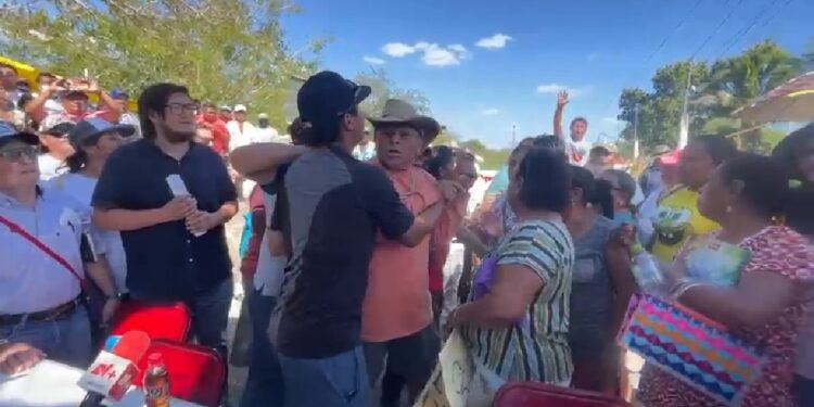 falsos-ambientalistas-agreden-a-periodistas-750x375