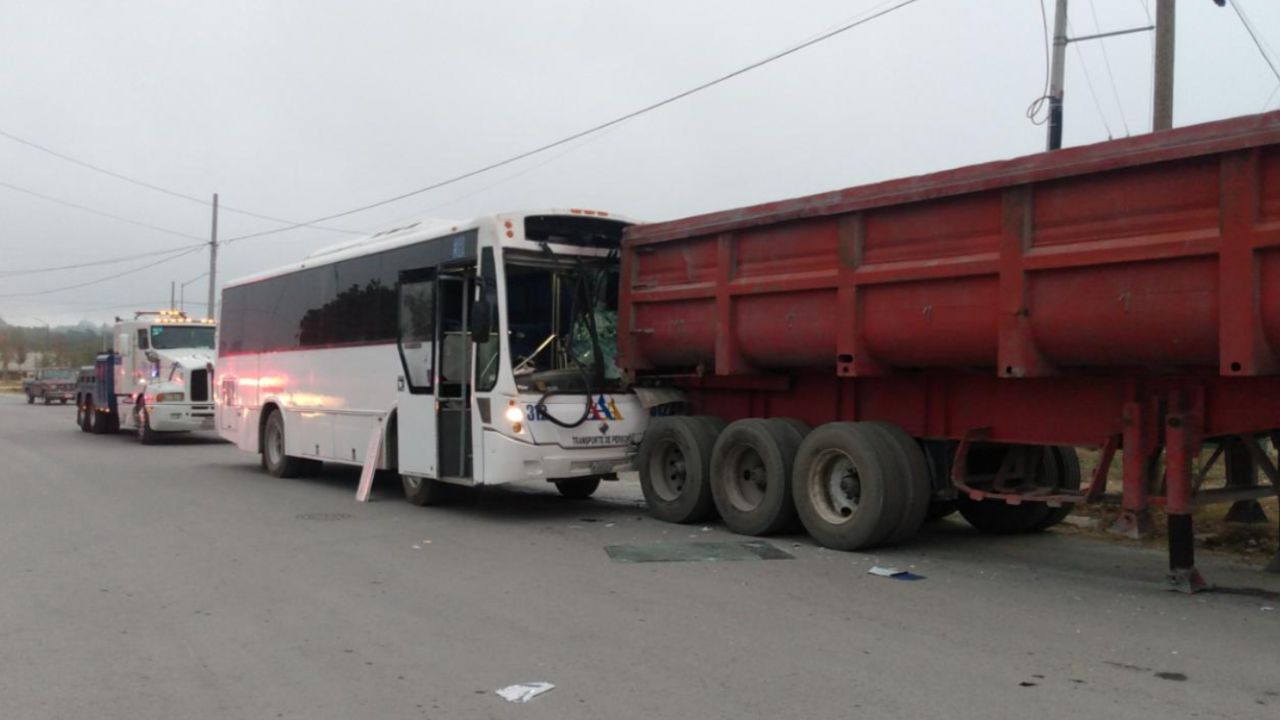 Camion-choque-Nuevo-Leon