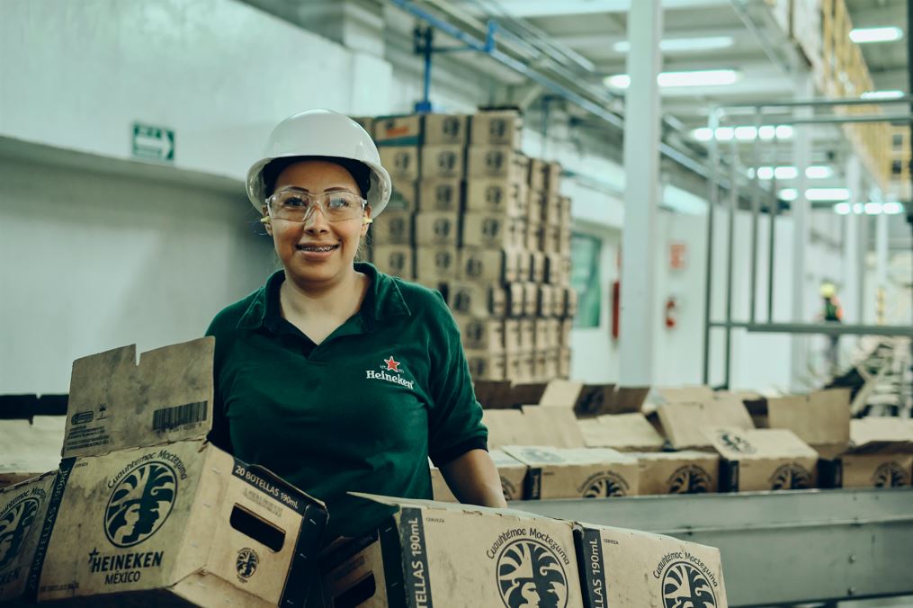 La cerveza se escribe en femenino- HEINEKEN México