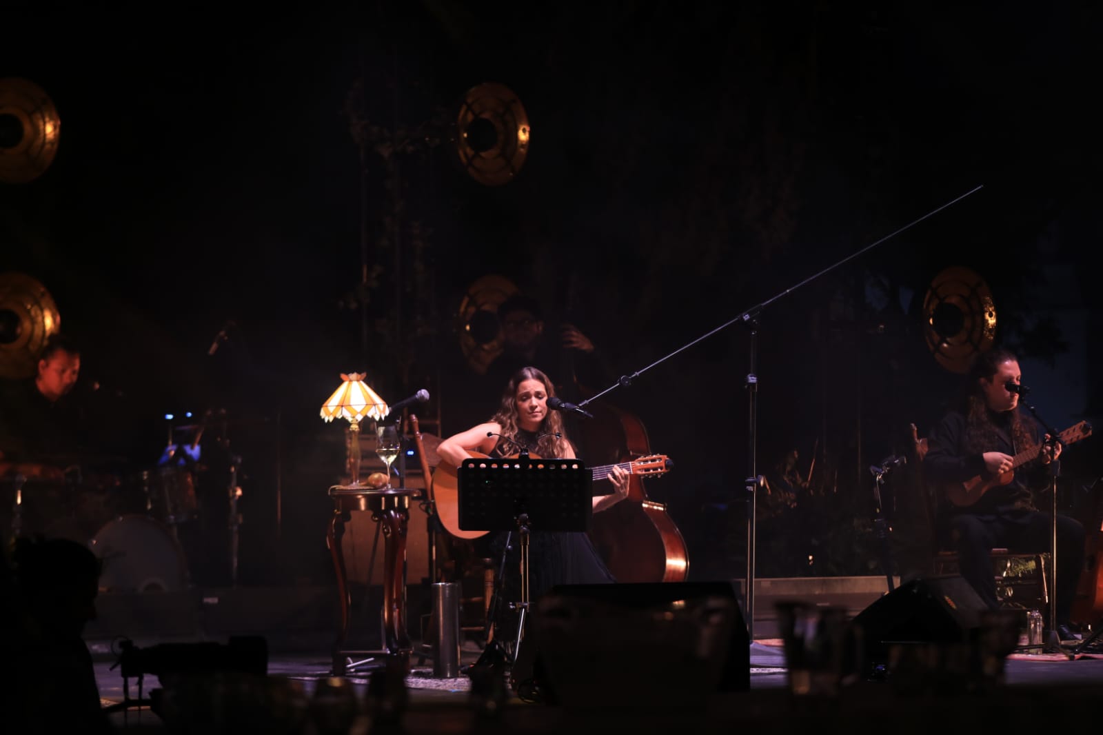 Natalia Lafourcade amenizó la velada