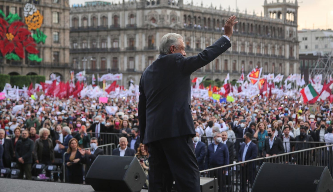 amlo_zocalo-1