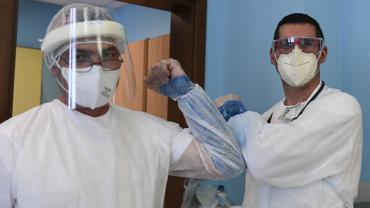 numero-de-medicos-cubanos-en-mexico-se-ampliara-casi-al-doble-zoe-robledo
