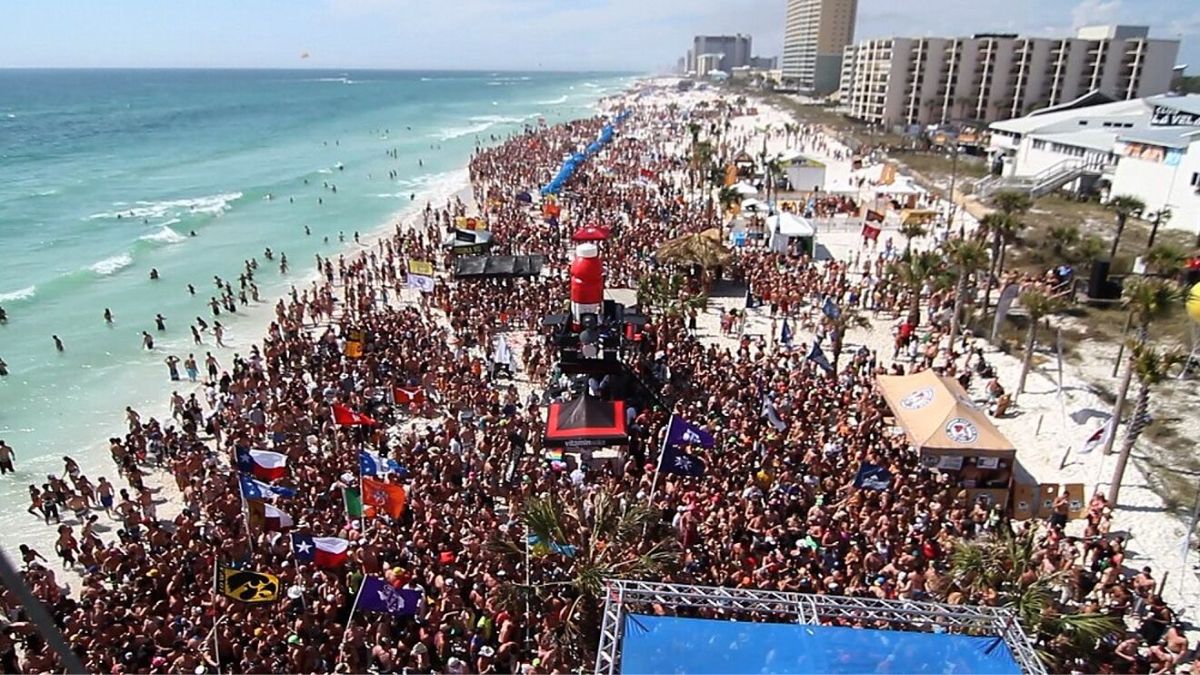 springbreakers-alerta-cancun-playas-mexicanas