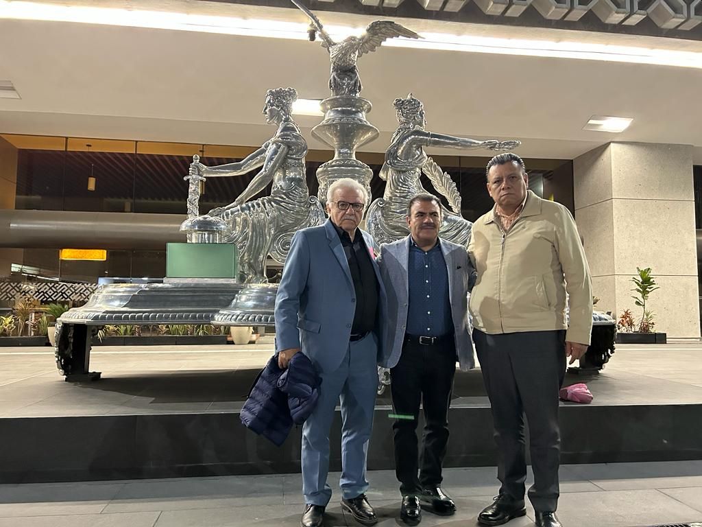 Buscarán parar en diputados federal una licitación para autobuses contaminantes en Querétaro
