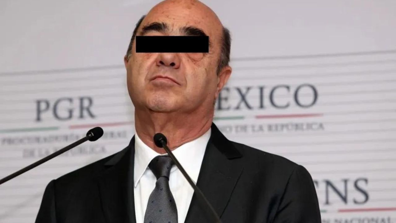 Murillo-karam-tortura-audiencia-ayotzinapa