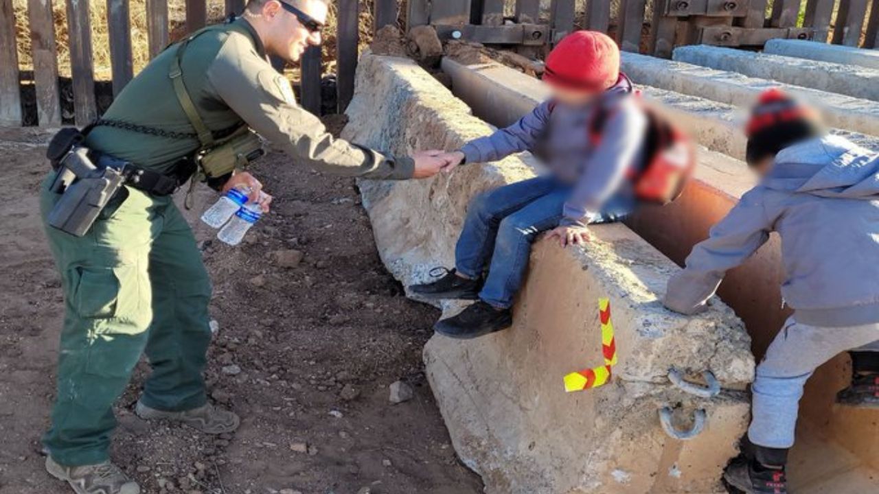 ninos-abandonados-por-polleros