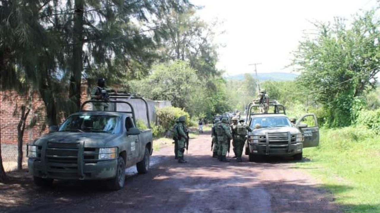 seis-presuntos-criminales-y-un-militar-mueren-en-choque-armado-en-michoacan