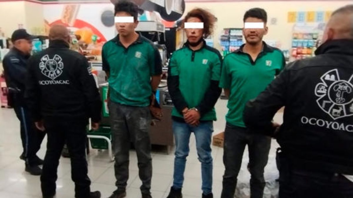 sujetos-disfrazados-empleados-7-eleven-asaltar-edomex-