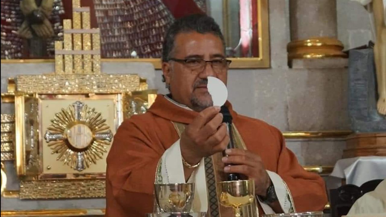 Asesinan-con-arma-de-fuego-a-parroco-de-Huandacareo-Michoacan-