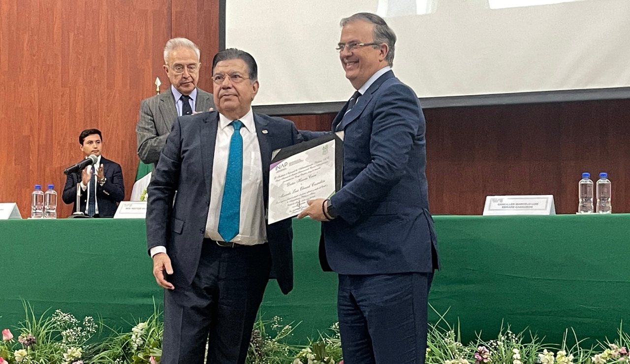 ebrard_honoris_causa