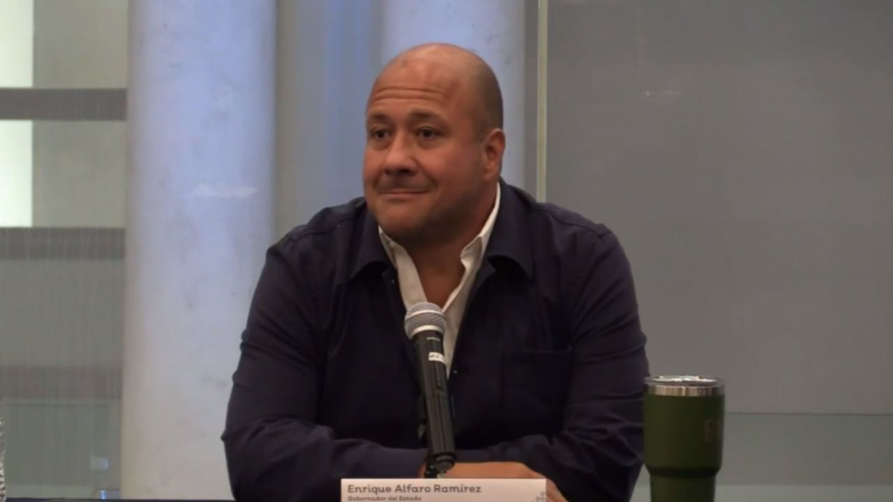EnriqueAlfaroAdiosPolitica