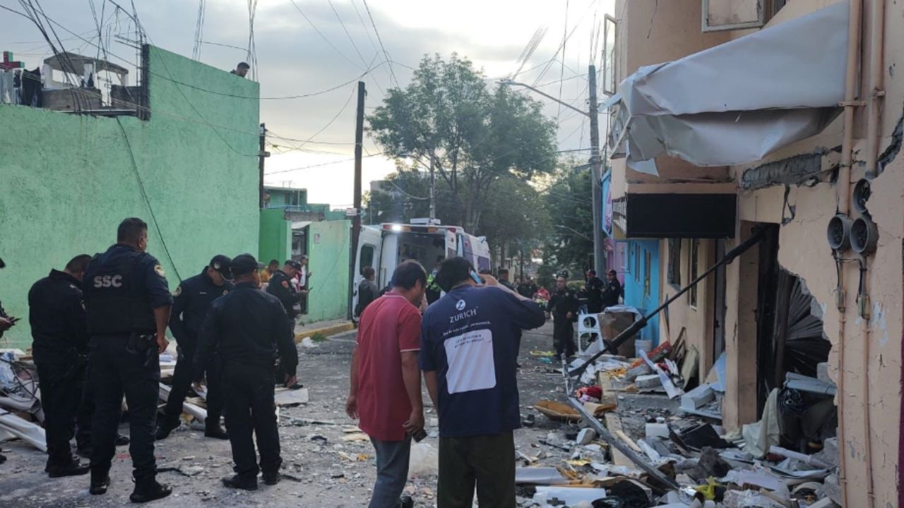 Explosion-de-gas-en-Alvaro-Obregon-deja-al-menos-4-heridos-1