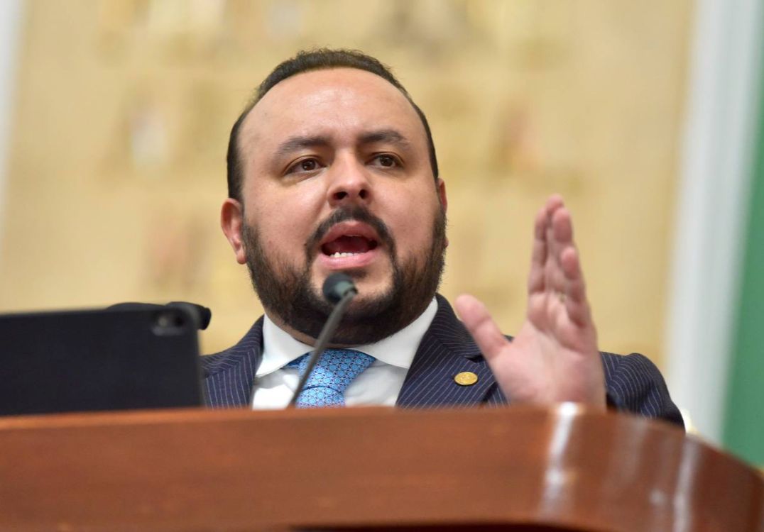 ce305378-3ba2-4b01-87f0-657ce37816a2