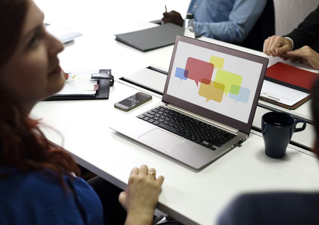 brainstorm-business-colleagues-company-conference-corporate-1451427-pxhere.com