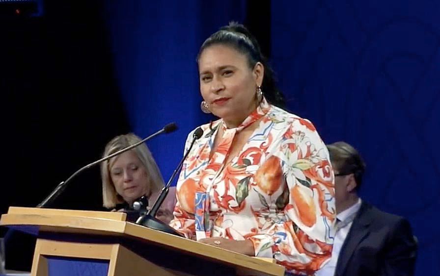 220a765e-a7ca-4e31-87bb-a8ff6dbba8cf