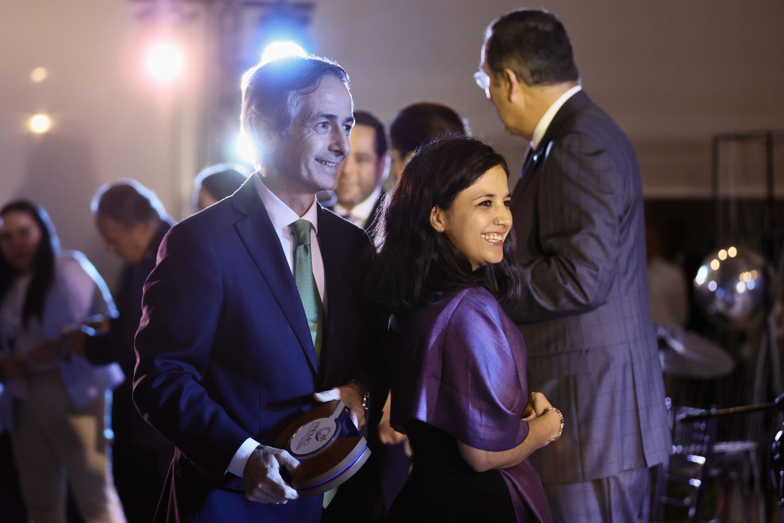 1._Enrique_Alba_CEO_de_Iberdrola_Mxico_recogiendo_el_Premio_tica_y_Valores_-_Trayectoria_de_la_compaa