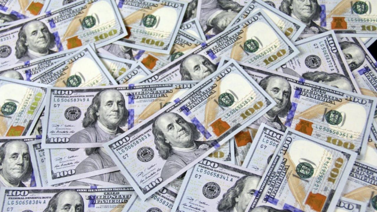 Decomisan-dos-millones-de-dolares-falsos-en-Peru