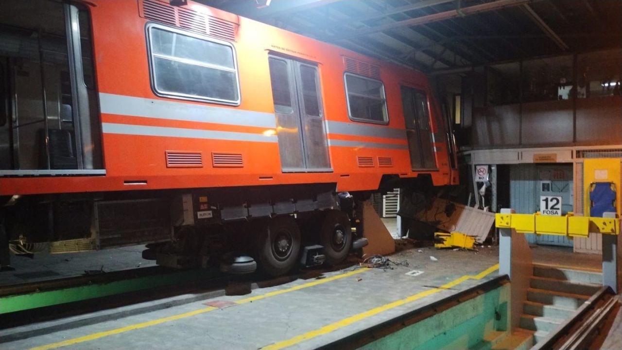 metro-choca-en-taller-de-estacion-el-rosario-de-la-linea-6