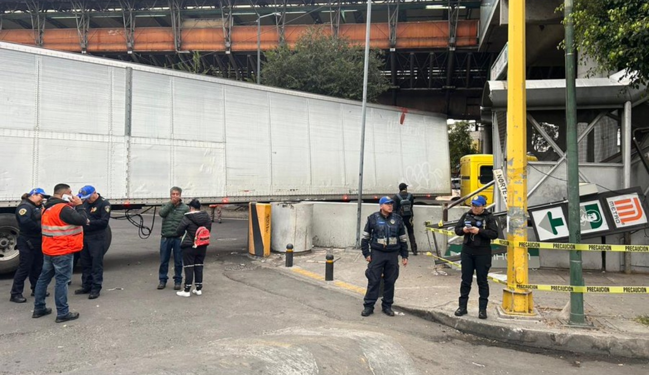 cdmx_trailer_atorado