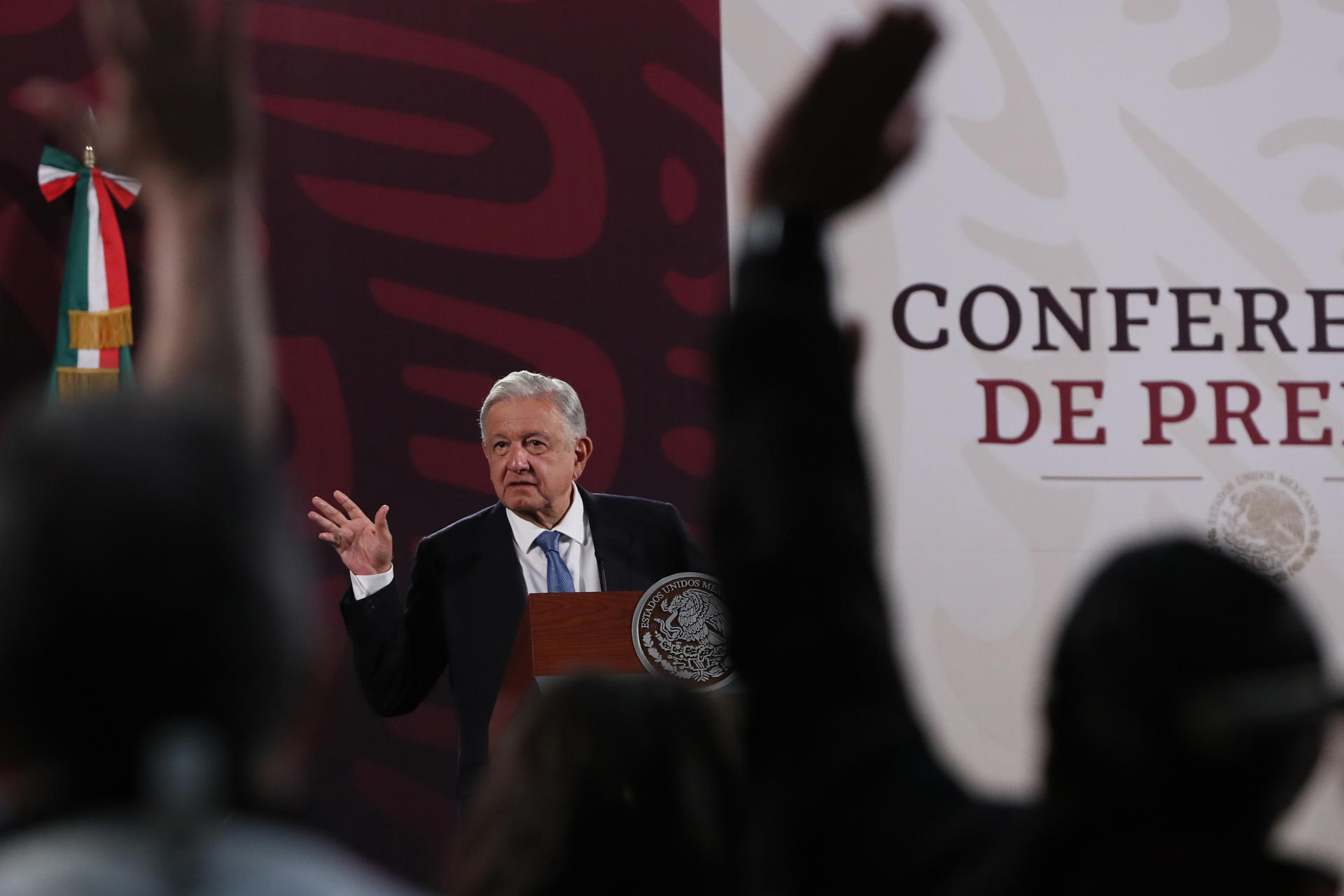 López Obrador "pausa" su relación con embajadas de EE.UU. y Canadá por la reforma judicial
