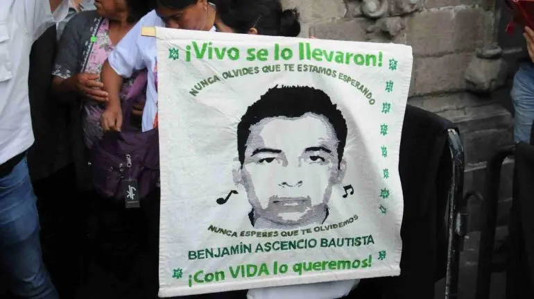 juez_desecha_amparo_de_expolicia_implicado_en_la_desaparicion_de_normalistas_de_ayotzinapa