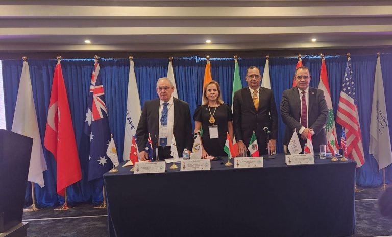 Presidium_Congreso_IPA