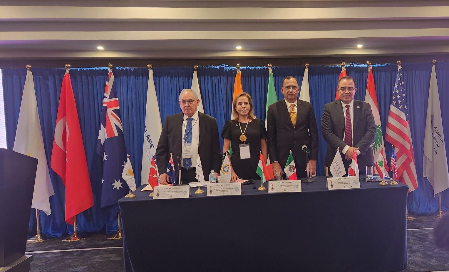 Presidium_Congreso_IPA
