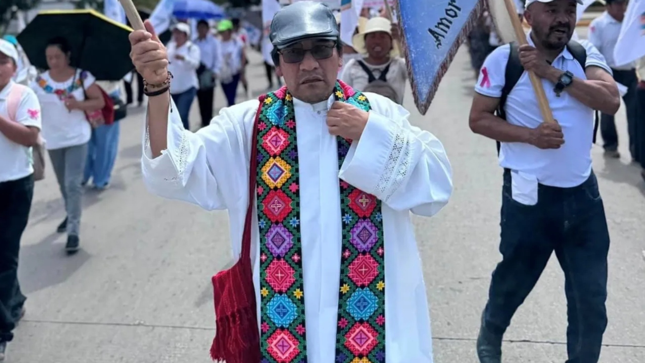 sacerdote_marcelo_perez_01
