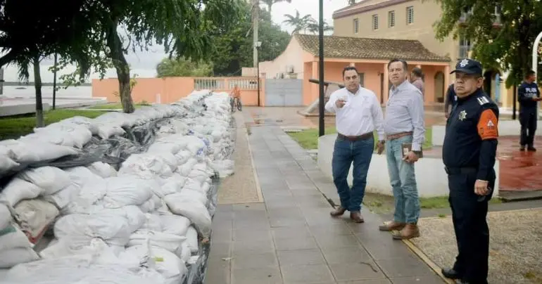tlacotalpan-contienen-inundaciones-costales