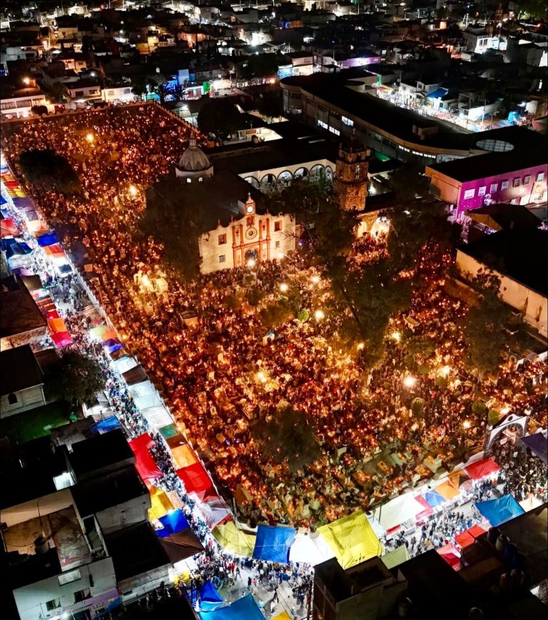 Millones de personas visitan Mixquic y FIDDEN en Tláhuac