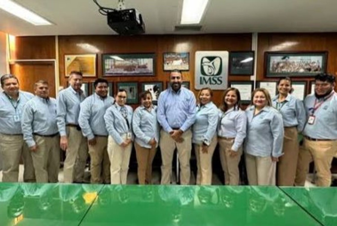 Cuestionan-ascenso-de-Mauricio-Roldan-Parra-en-el-IMSS-Guerrero