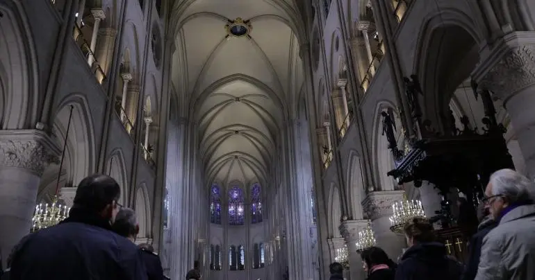notre-dame-misa-incendio-2019