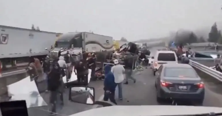accidente_en_la_autopista_xalapa-perote_deja_dos_muertos_se_registra_rapina