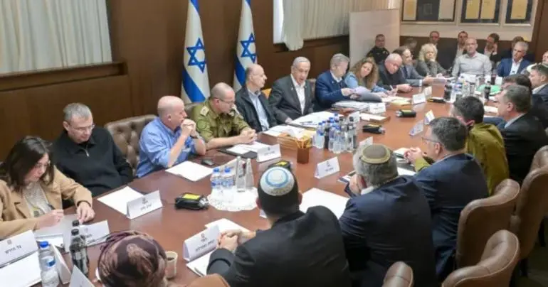 israel_aprueba_alto_el_fuego_e_intercambio_de_rehenes_por_presos_con_hamas