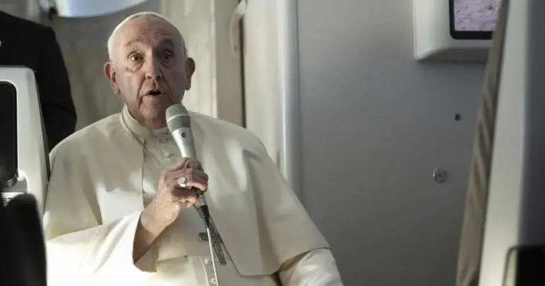 papa-francisco-trabaja-desde-hospital