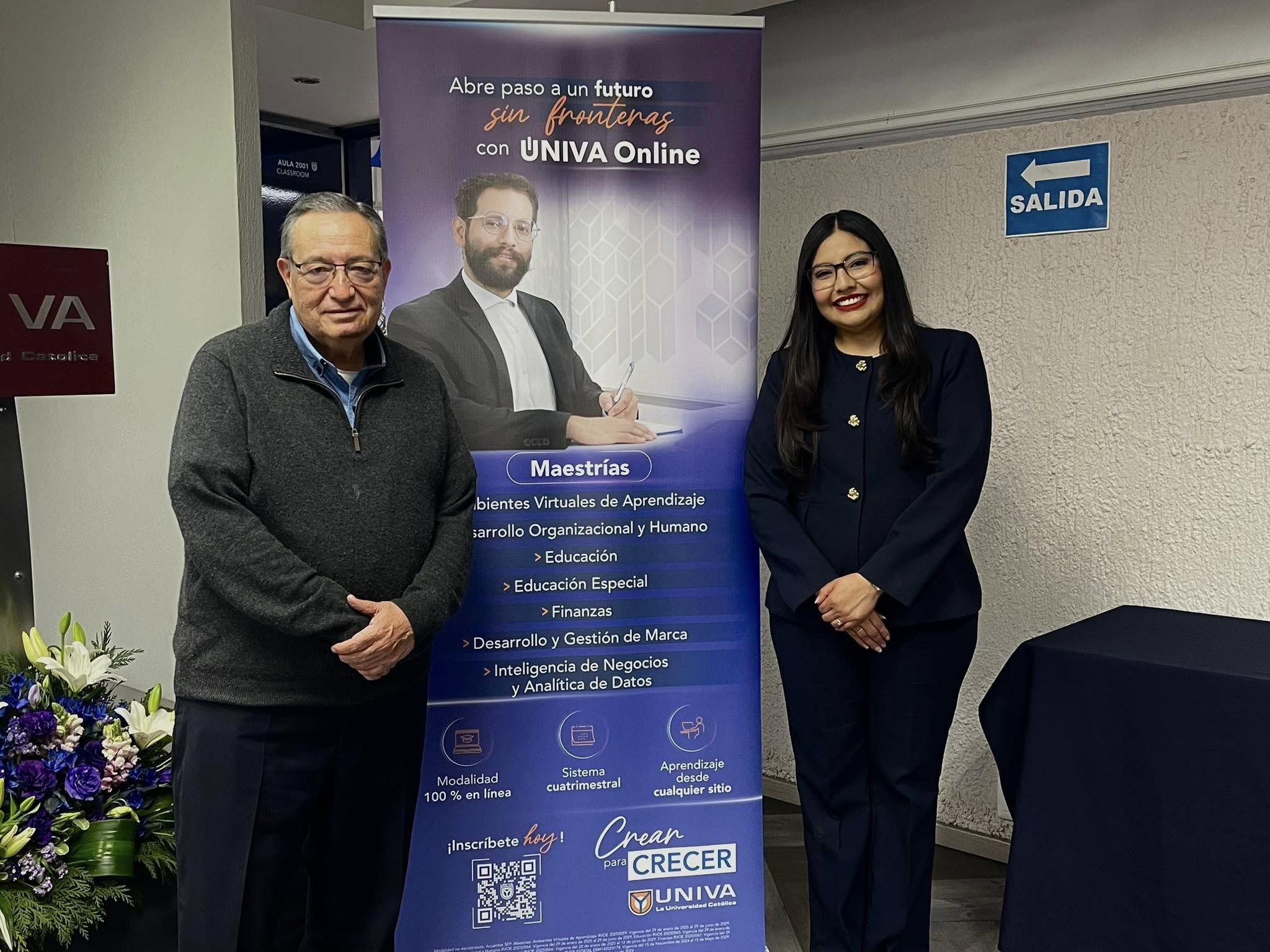 Pbro_Lic_Francisco_Ramrez_Yez_Rector_de_UNIVA_y_Mtra_Jesica_Lpez_Portillo_directora_de_UNIVA_Online_