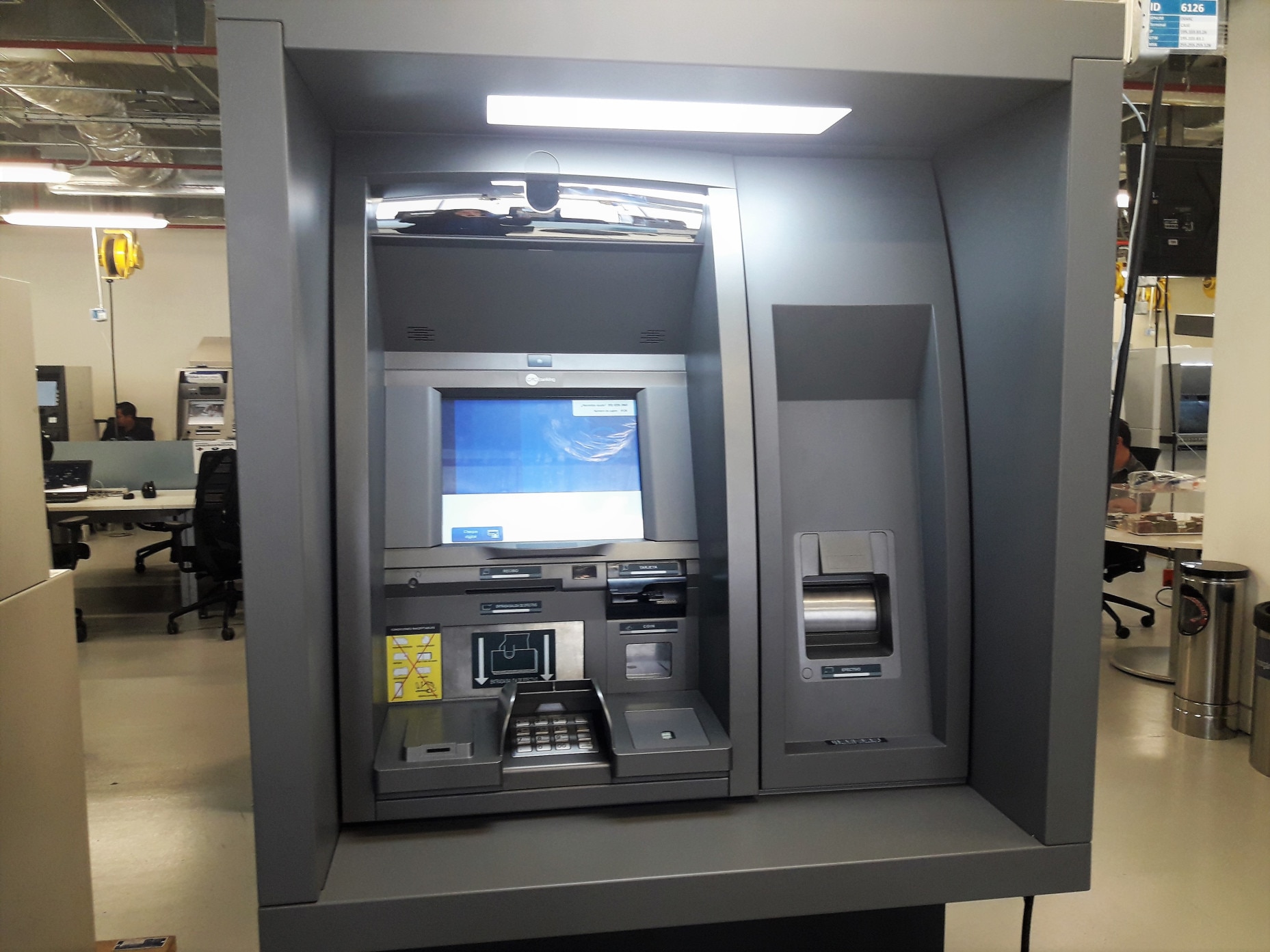 cajero-bbva-en-funcionamiento