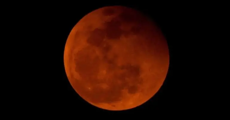 luna-sangre-eclipse-viernes