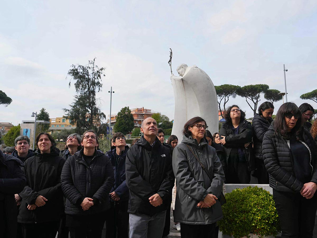 oracion-de-fieles-por-la-salud-del-papa-francisco