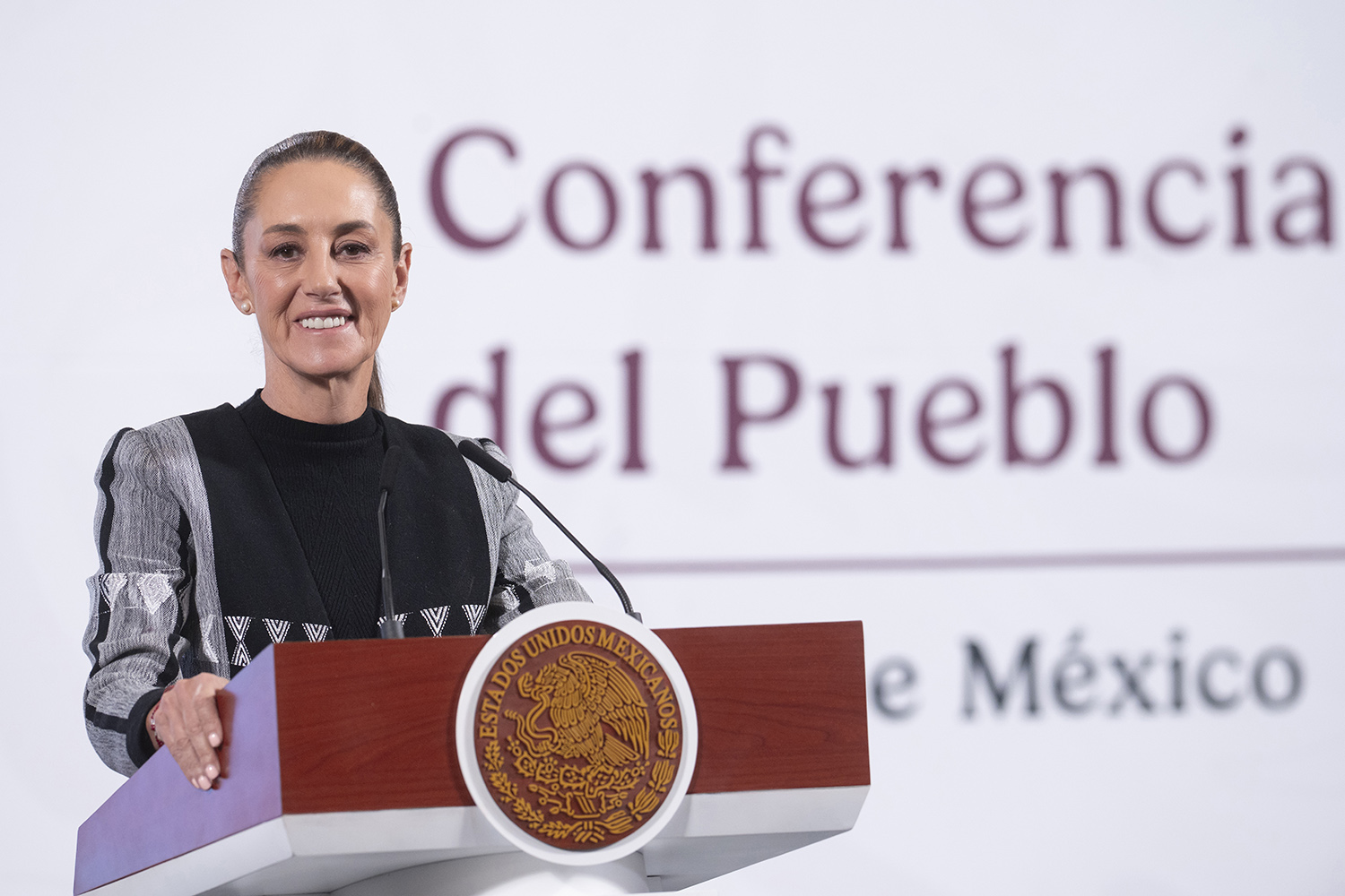 2025-04-01_Conferencia_de_prensa_matutina_-_Palacio_Nacional_22_SL