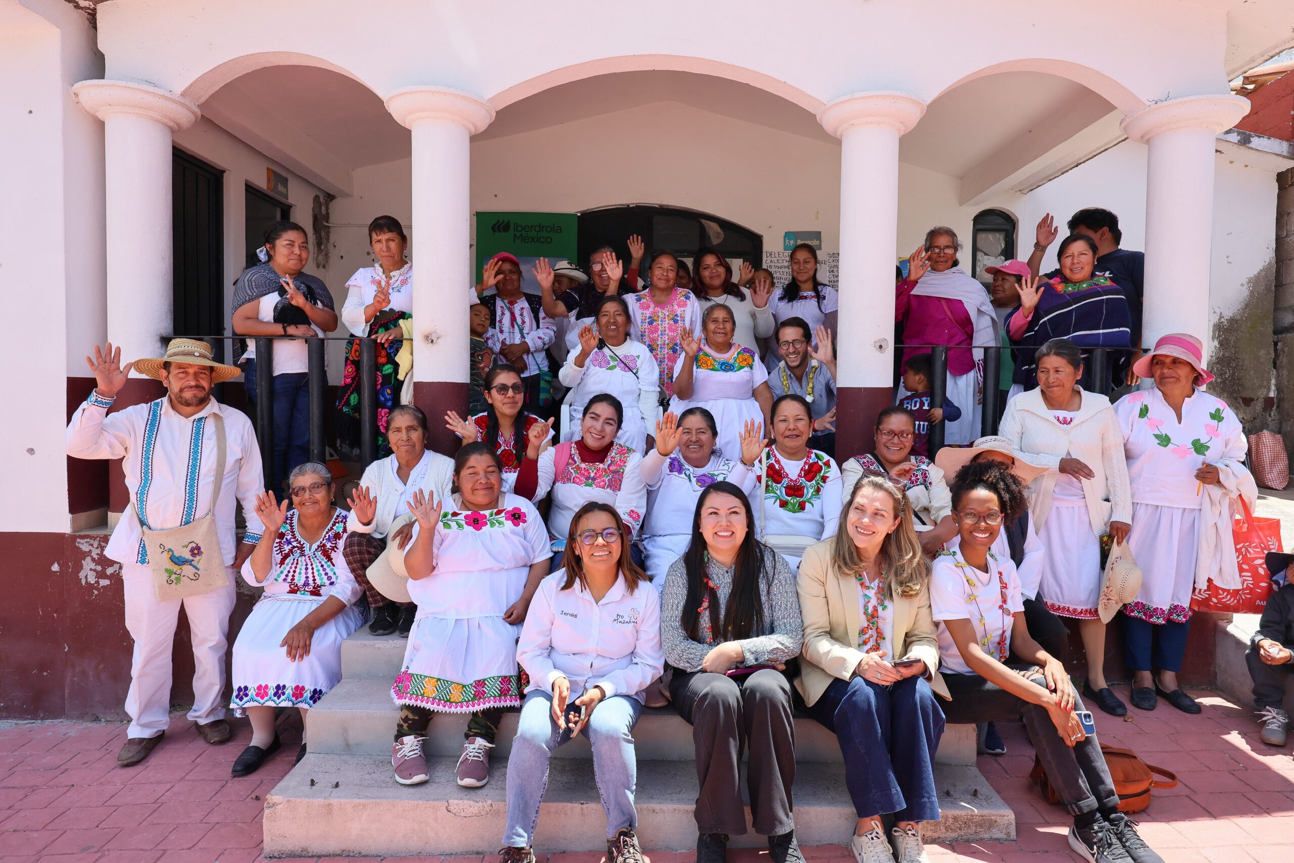 Crean_una_gua_sobre_el_derecho_a_la_propiedad_para_las_comunidades_indgenas_de_Mxico