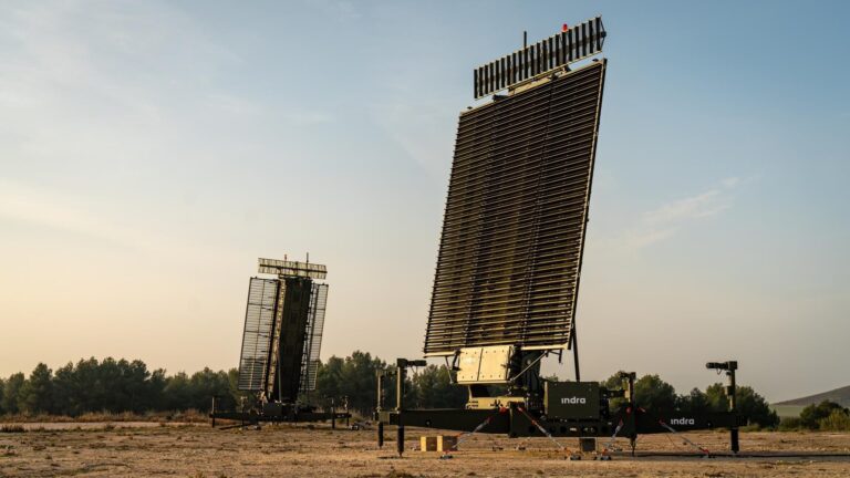 Indra_Radar_Lanza_LTR-25