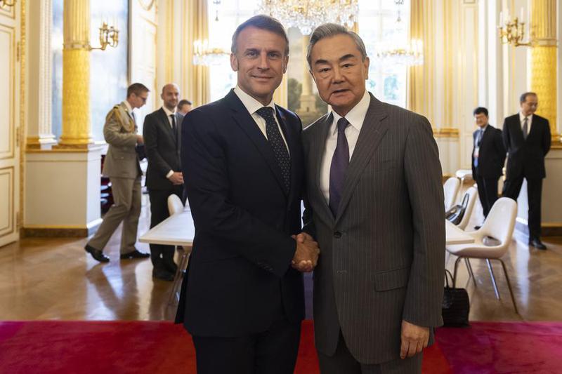 FRANCE-PARIS-MACRON-CHINA-WANG YI-MEETING
