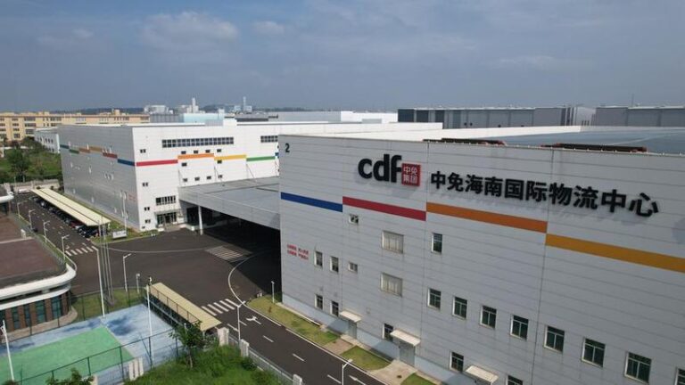 (EconomyInFocus) CHINA-HAINAN-FREE TRADE PORT-DUTY-FREE SHOPPING (CN)