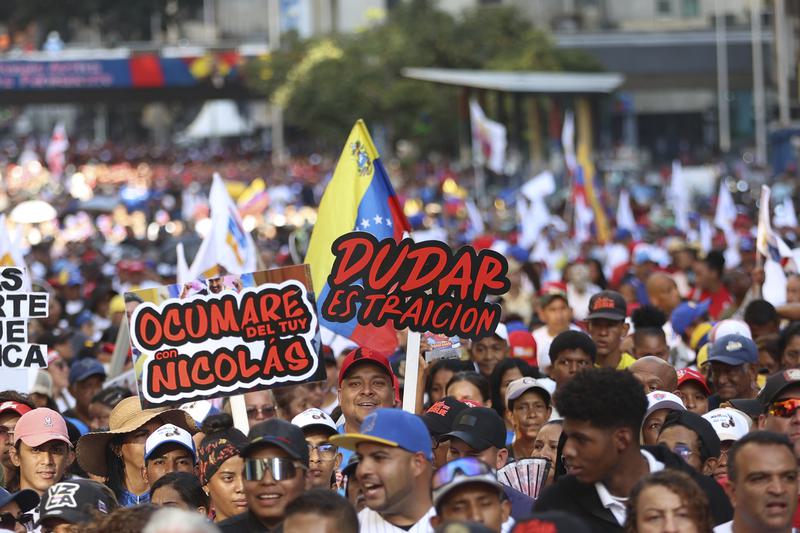 VENEZUELA-CARACAS-MADURO-MARCHA
